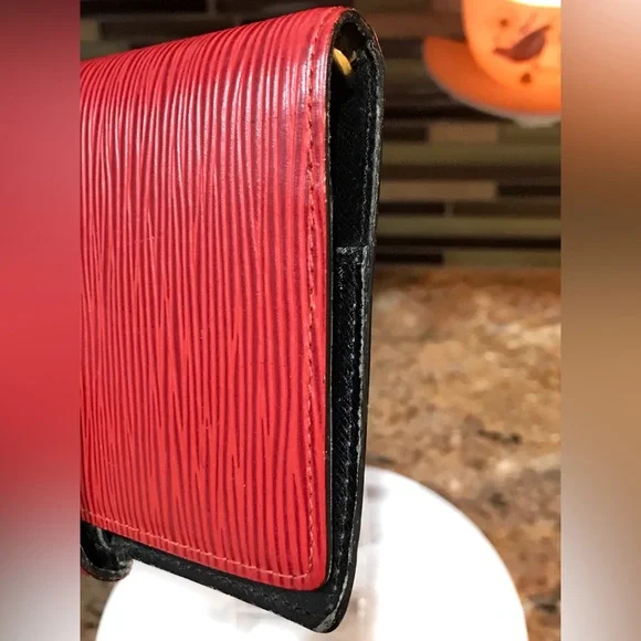 LOUIS VUITTON Epi Leather Agenda/ Notebook Cover- Red 🤩🔥❤️